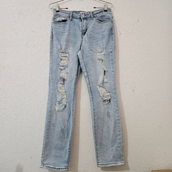 Judy Blue Brittany Mid-Rise Destroyed Boyfriend Jeans - Picture 2 of 11